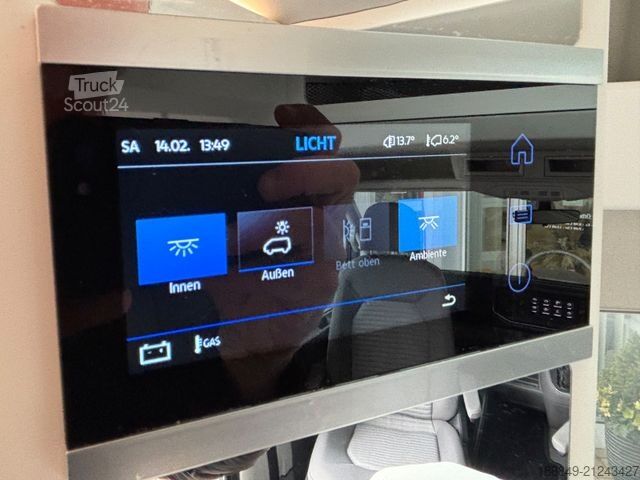 Campervan VOLKSWAGEN Grand California 680 2,0TDI-177 LED + ACC 1. Hd.