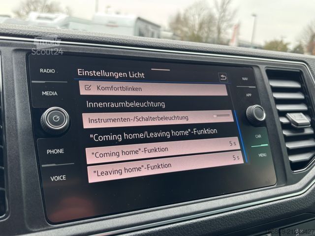 Campervan VOLKSWAGEN Grand California 680 2,0TDI-177 LED + ACC 1. Hd.