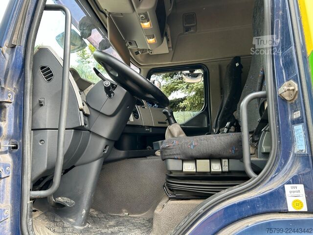 شاحنة صندوقية RENAULT 330 DXI Koffer Fahrschule 4x2