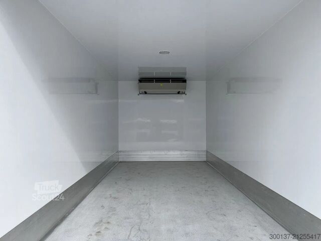 Рефрижераторне/заморожене транспортування Mercedes-Benz Atego 1725 4x4 Refrigerator Truck