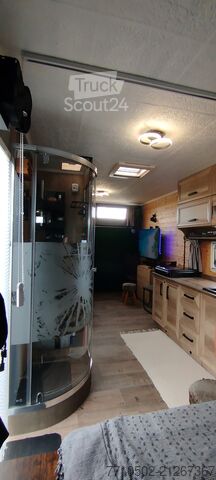 Kamper ciężarowy MAN Camión Vivienda lujo