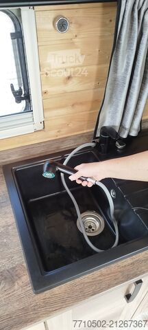 Kamper ciężarowy MAN Camión Vivienda lujo