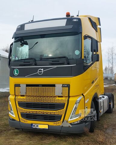 Standardni vlačilec Volvo FH