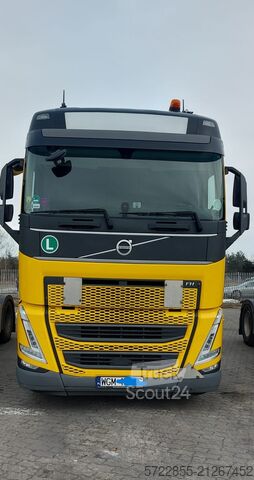 Standardni vlačilec Volvo FH