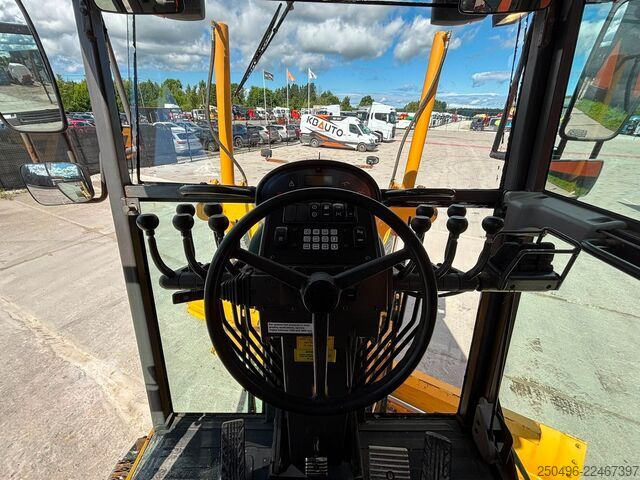 Grader Volvo G960 AC / RIPPER / CE !