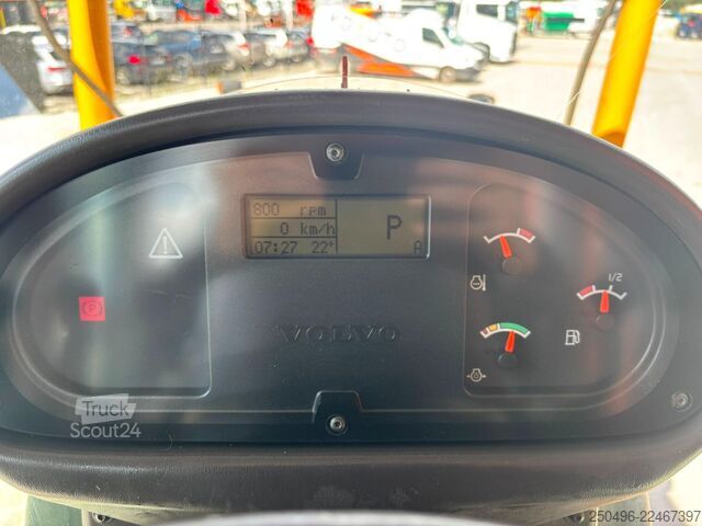 Greyder Volvo G960 AC / RIPPER / CE !