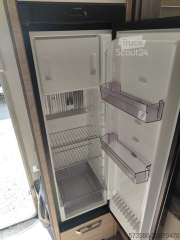 Autocaravană semi-integrată Fiat Ducato Carasuite 650 MF 4 Schlafplätze | Teilintegriert