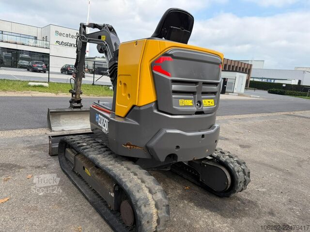 Minibagger Volvo ECR25D 1159 UREN - SLOOP + SORTEERFUNCTIE - EXT...