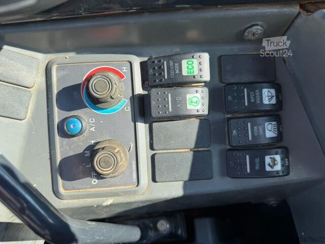 Midi-kaivinkone Yanmar VIO 80 8T - EXTRA HYDR F - 2013h - BLADE - A/C ...