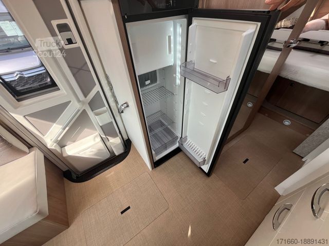 Polintegriran avtodom BÜRSTNER Lyseo TD 736