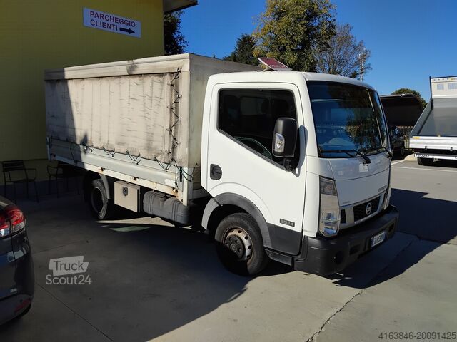 Nissan NT 400 camion cu platformă fixă Nissan nt 400