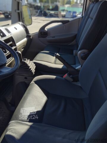 Nissan NT 400 camion cu platformă fixă Nissan nt 400