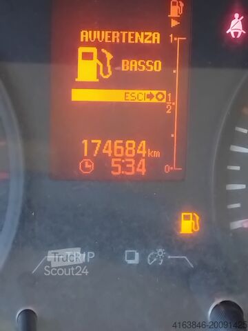 Nissan NT 400 camion cu platformă fixă Nissan nt 400