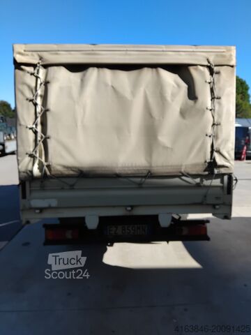 Nissan NT 400 camion cu platformă fixă Nissan nt 400