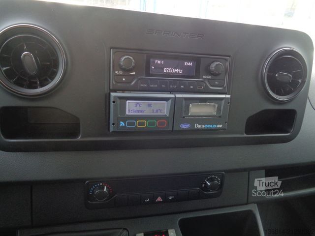 Refrigerator body van MERCEDES-BENZ Sprinter 316 CDI Maxi Frigo 4500