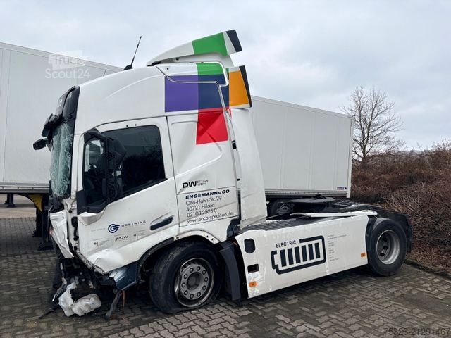 Standard dragbil Designwerk E-Truck SEMI 40E UNFALL