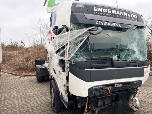 Standard dragbil Designwerk E-Truck SEMI 40E UNFALL