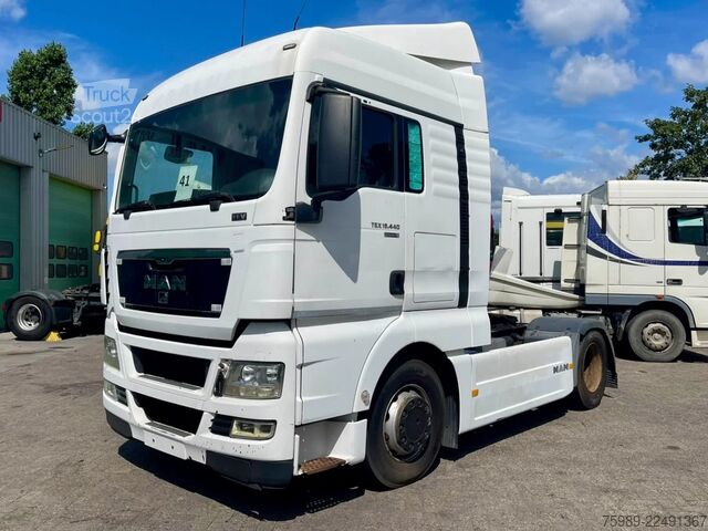 Standardni SZM MAN TGX 18.440 RETARDER, FRIGO, 2 beds