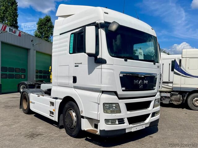 Standardni SZM MAN TGX 18.440 RETARDER, FRIGO, 2 beds
