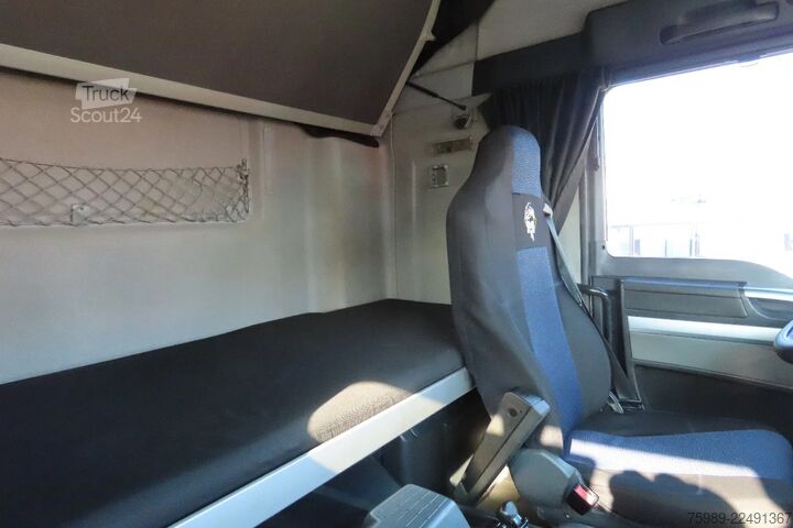 Standardni SZM MAN TGX 18.440 RETARDER, FRIGO, 2 beds