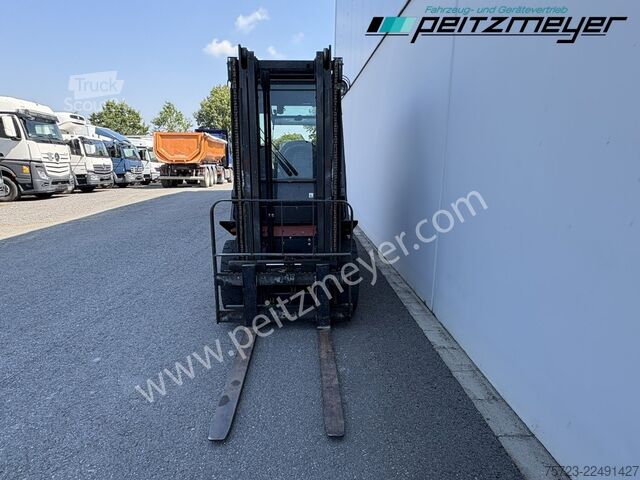 Frontgaffeltruck Nissan Gabelstapler 2,5 t. Gas mit Kabine und Heizung