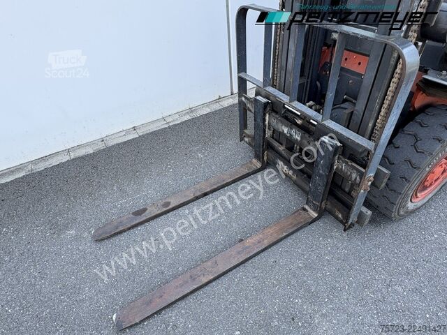 Frontgaffeltruck Nissan Gabelstapler 2,5 t. Gas mit Kabine und Heizung