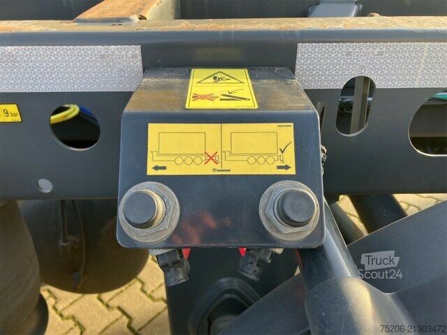 Değişebilir kasalı yarı römork Krone Box Liner TU70