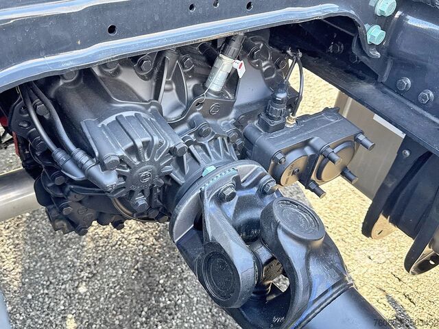 Standard-SZM MAN TGS 33.440 BB SA Premium Tractor Head (16 units)