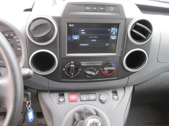 Spesialtilpasset varebil Peugeot Partner 1.6 HDI Cateringausbau 3-Sitzer