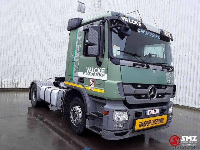 Padrão-SZM Mercedes Actros 1944