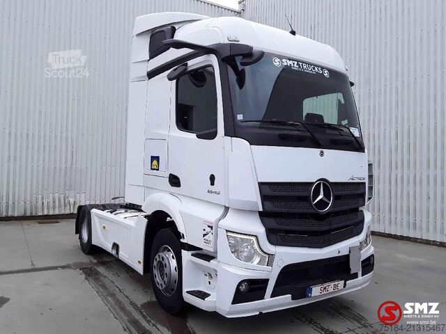 Tracteur standard Mercedes Actros 1845