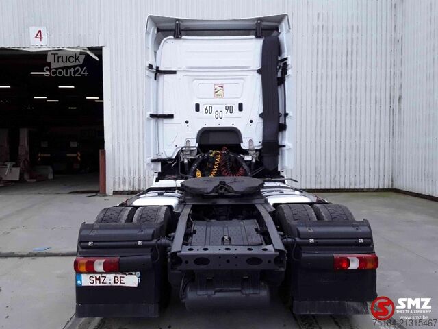 Tracteur standard Mercedes Actros 1845