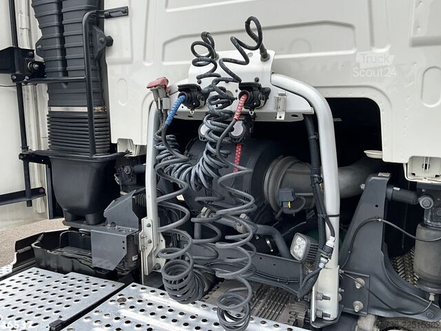 Standaard-SZM Volvo FH 460 Globetrotter XL Retarder