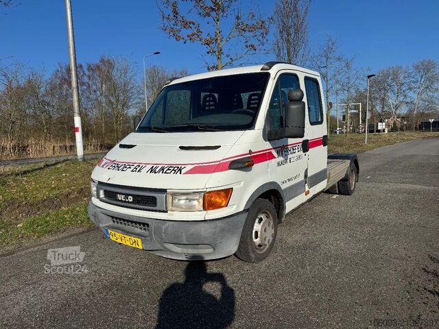 BE-SZM Iveco Daily 35C13 Dubbele cabine