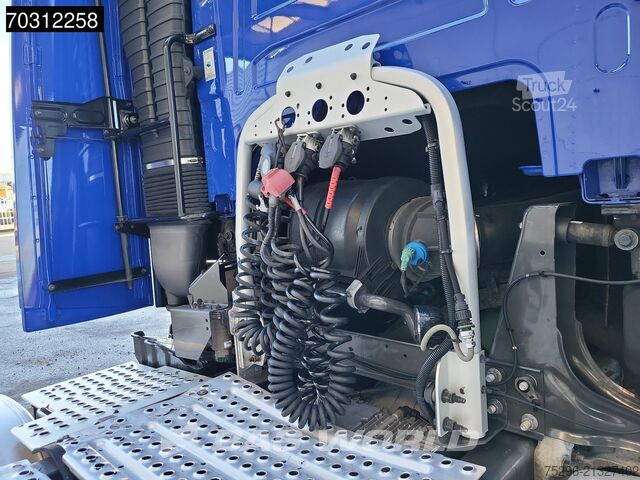 Standard-SZM Volvo FH 500 4X2 I-Parkcool Retarder Alcoa 2x Tank