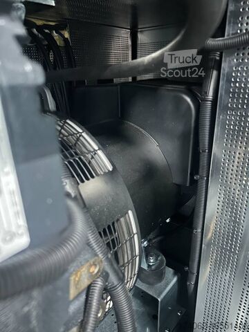 Aggregato Iveco NEF45SM1A - 66 kVA Genset SuperSilent - DPX-21028