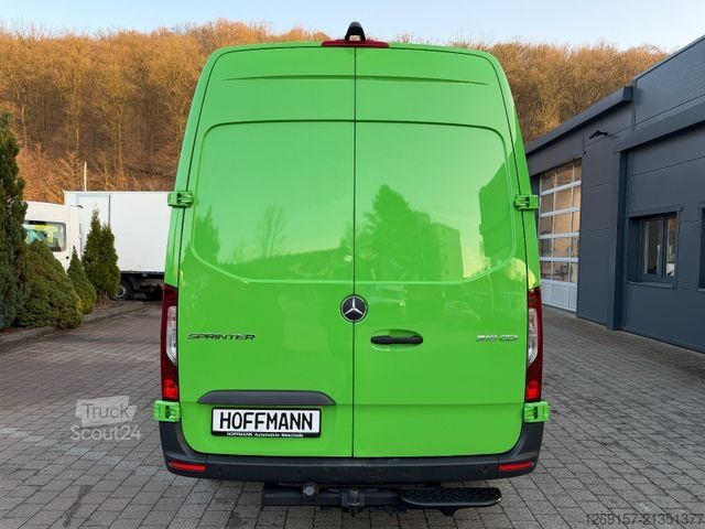 Фургон с высокой крышей MERCEDES-BENZ Sprinter 319 CDI V6 Kasten L2H2 RWD Navi Automat