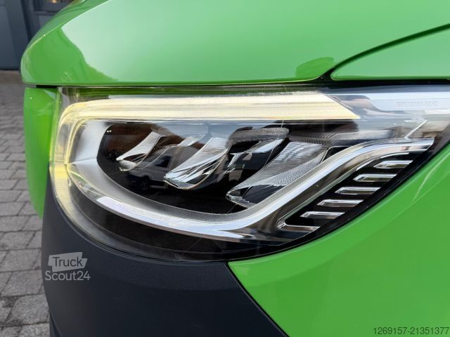 Фургон з високим дахом MERCEDES-BENZ Sprinter 319 CDI V6 Kasten L2H2 RWD Navi Automat