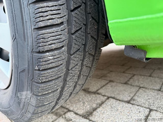 Фургон з високим дахом MERCEDES-BENZ Sprinter 319 CDI V6 Kasten L2H2 RWD Navi Automat