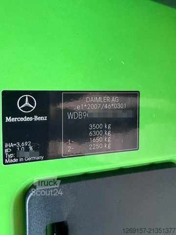 Фургон з високим дахом MERCEDES-BENZ Sprinter 319 CDI V6 Kasten L2H2 RWD Navi Automat