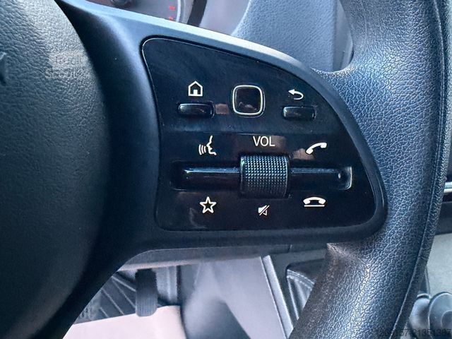 Фургон з високим дахом MERCEDES-BENZ Sprinter 317 CDI Kasten RWD L2H1 **AHK 3500 KG**