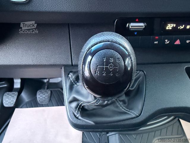 Фургон з високим дахом MERCEDES-BENZ Sprinter 317 CDI Kasten RWD L2H1 **AHK 3500 KG**