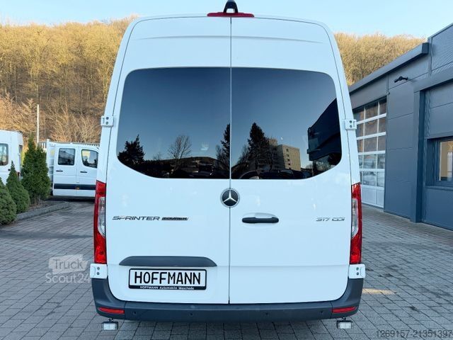 Мікроавтобус MERCEDES-BENZ Sprinter 317 CDI Tourer RWD 9 Sitze Navi + Autom