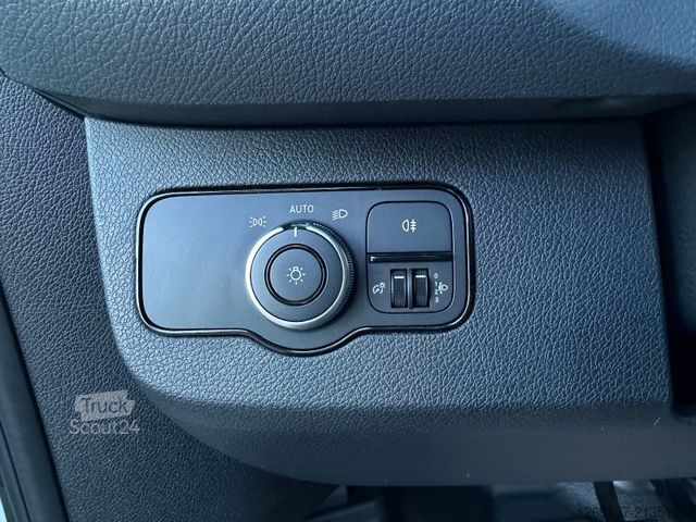 Мікроавтобус MERCEDES-BENZ Sprinter 317 CDI Tourer RWD 9 Sitze Navi + Autom