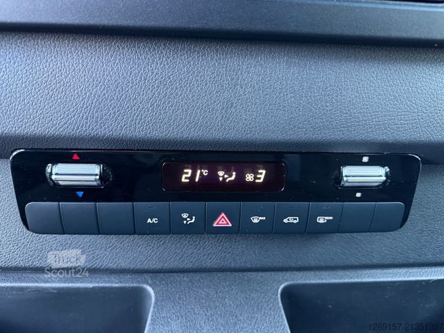 Мікроавтобус MERCEDES-BENZ Sprinter 317 CDI Tourer RWD 9 Sitze Navi + Autom