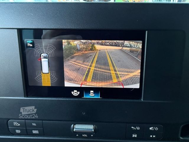 Минибус MERCEDES-BENZ Sprinter 317 CDI Tourer RWD 9 Sitze Navi + Autom