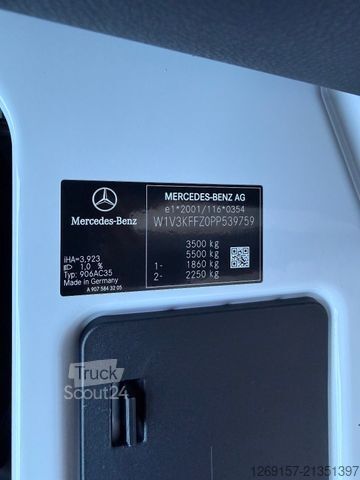 Мікроавтобус MERCEDES-BENZ Sprinter 317 CDI Tourer RWD 9 Sitze Navi + Autom