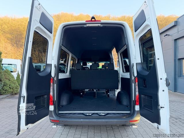 Минибус MERCEDES-BENZ Sprinter 317 CDI Tourer RWD 9 Sitze Navi + Autom