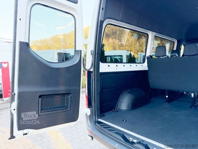 Мікроавтобус MERCEDES-BENZ Sprinter 317 CDI Tourer RWD 9 Sitze Navi + Autom