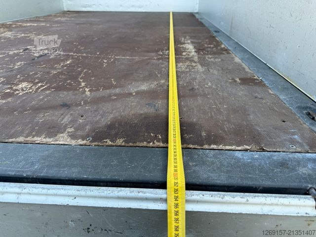 Пікап-фургон MERCEDES-BENZ Sprinter Pritsche 211/311CDI FWD L2 Navi + Klima